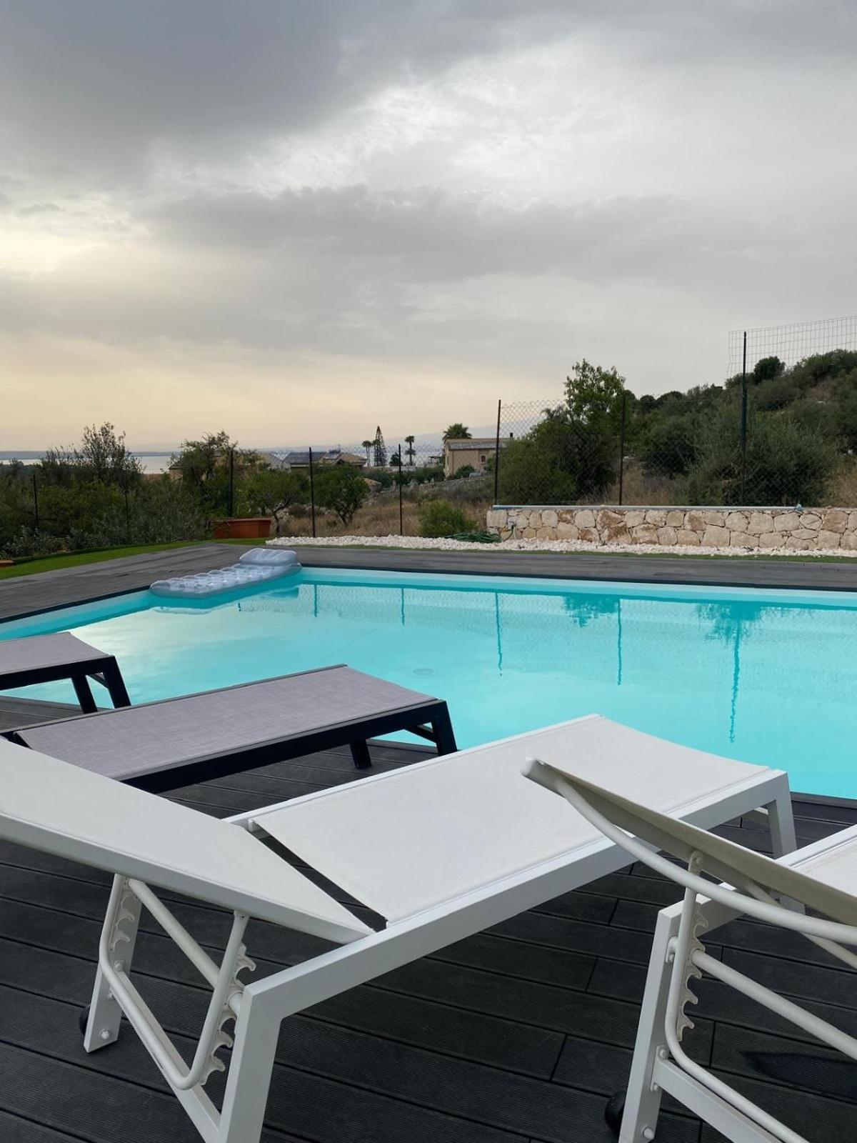Rarihouse Villa Augusta Bagian luar foto