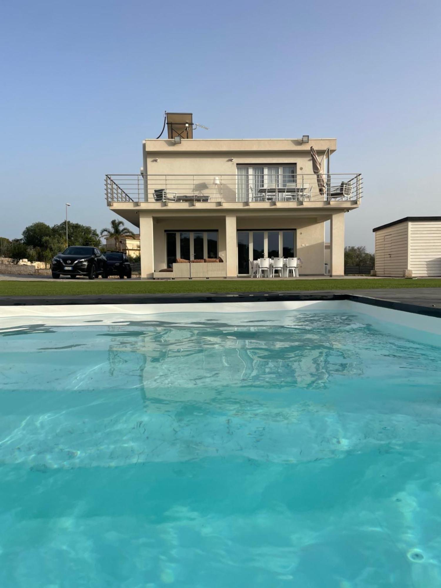 Rarihouse Villa Augusta Bagian luar foto